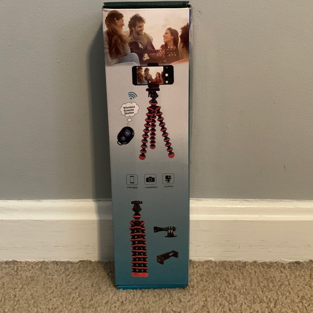 Cell phone tripod
